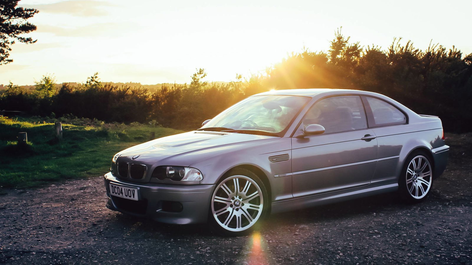 5 Fast Cars With Surprisingly Rubbish Gear Shifts