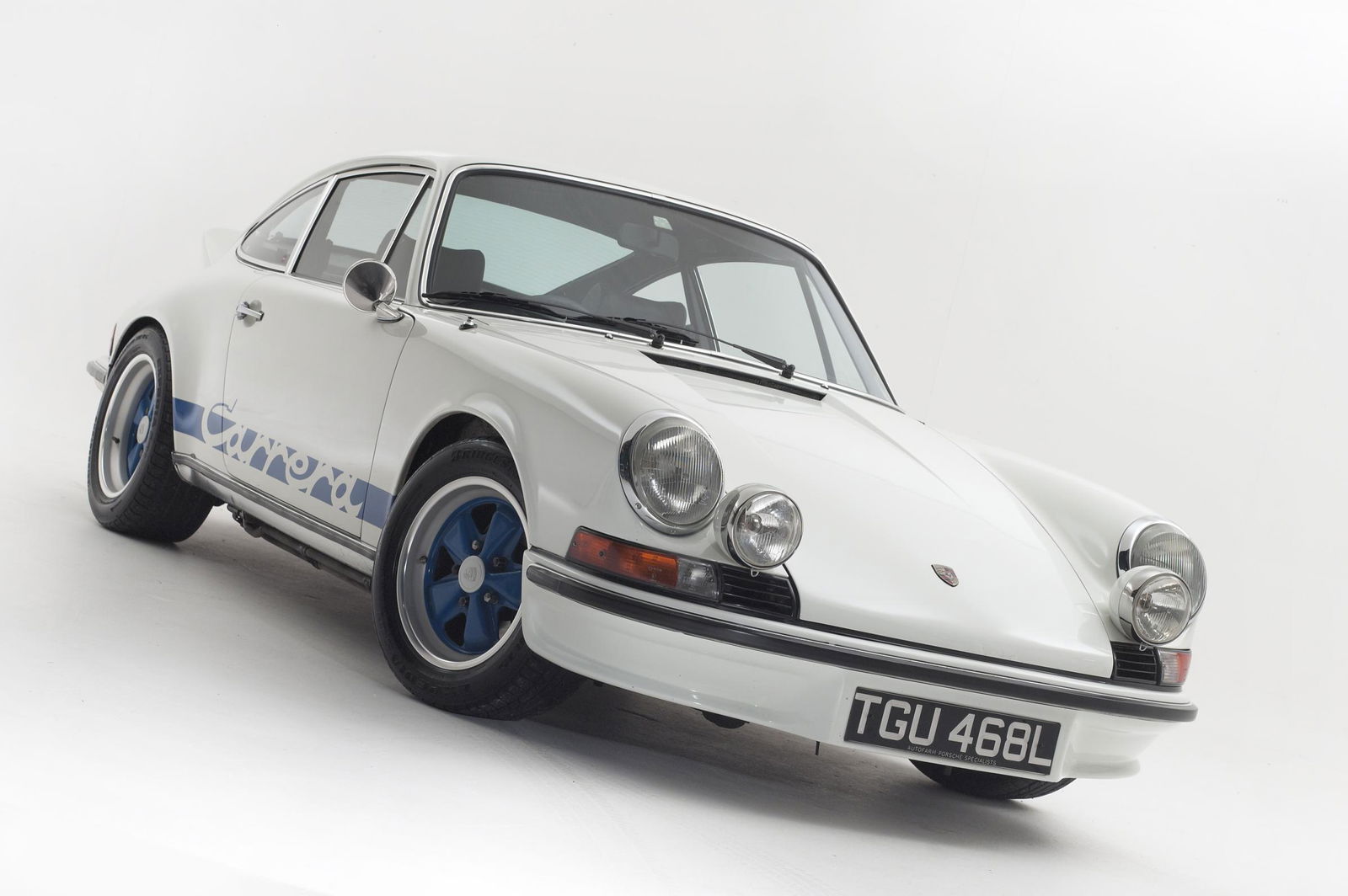 Porsche Is Offering Classic 911 Owners A Modern Retrim For Their Dashboard