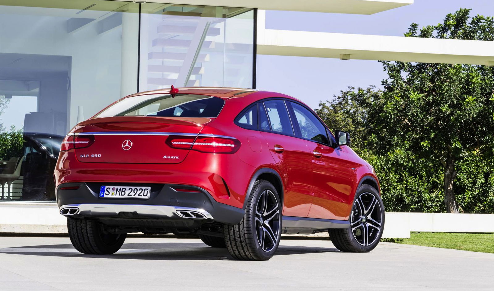 The Mercedes GLE Coupe Is Like An X6 But Ever So Slightly Less Vulgar 