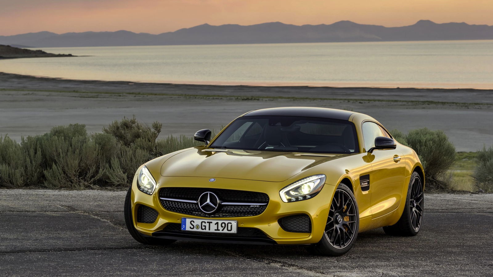 The New Mercedes AMG GT Is A 503bhp V8 Super Coupe With Mega Sex Appeal