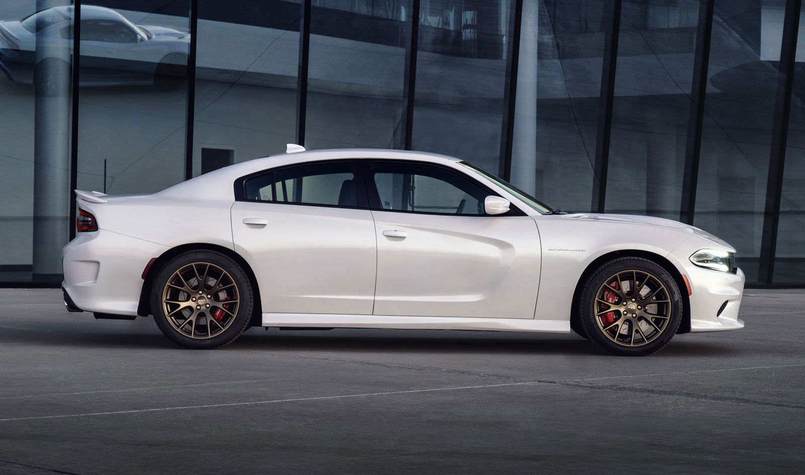 The 707hp Dodge Charger SRT Hellcat Is The Fastest Saloon In The World