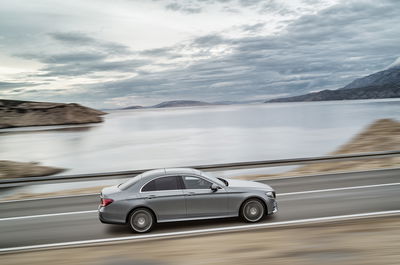 The New Mercedes E-Class Is a 130mph Hands-Free Weapon