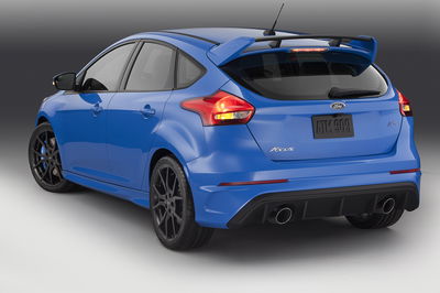 The Ford Focus RS's 'Nitrous Blue' Signature Colour Has Been Revealed