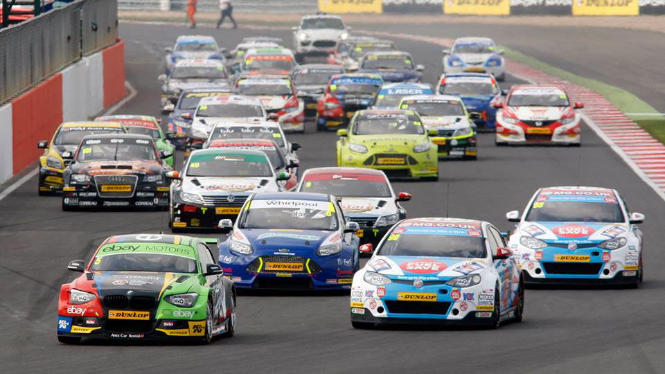These F1/BTCC Mashups Prove Formula 1 Needs More Exciting Liveries