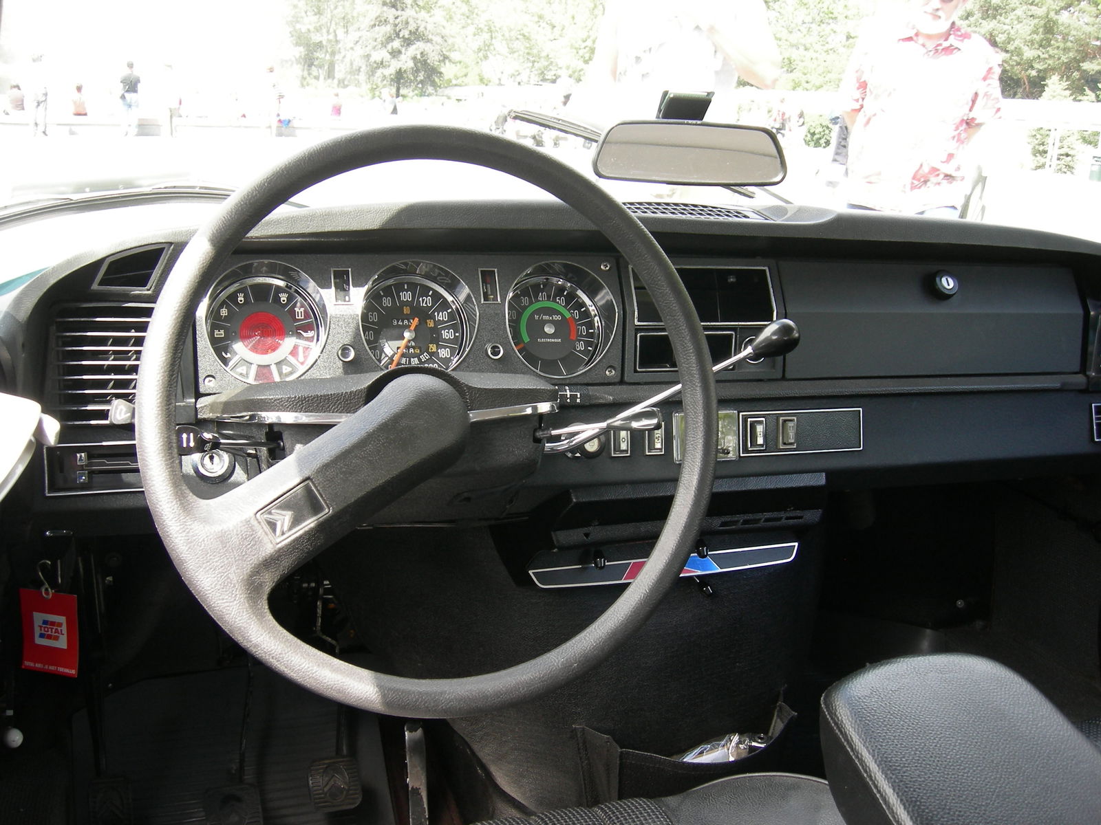 10 Bizarre Steering Wheels That Are Both Bonkers And Brilliant 