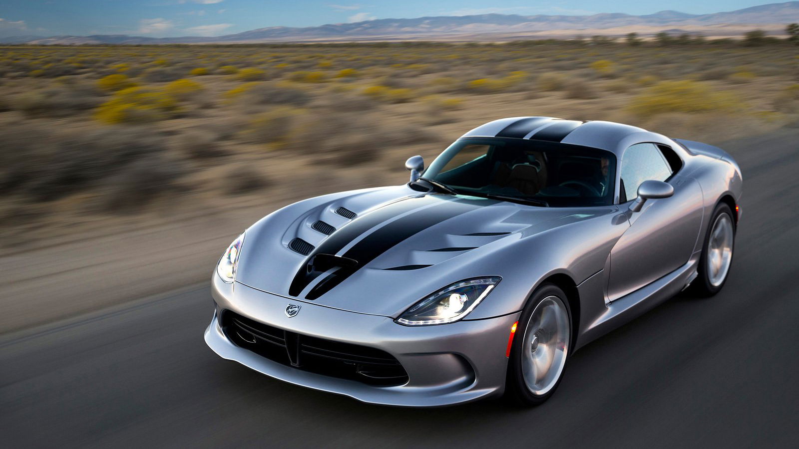 6 Astonishing Dodge Vipers That Make Us Sad The V10 Beast Is Getting Axed