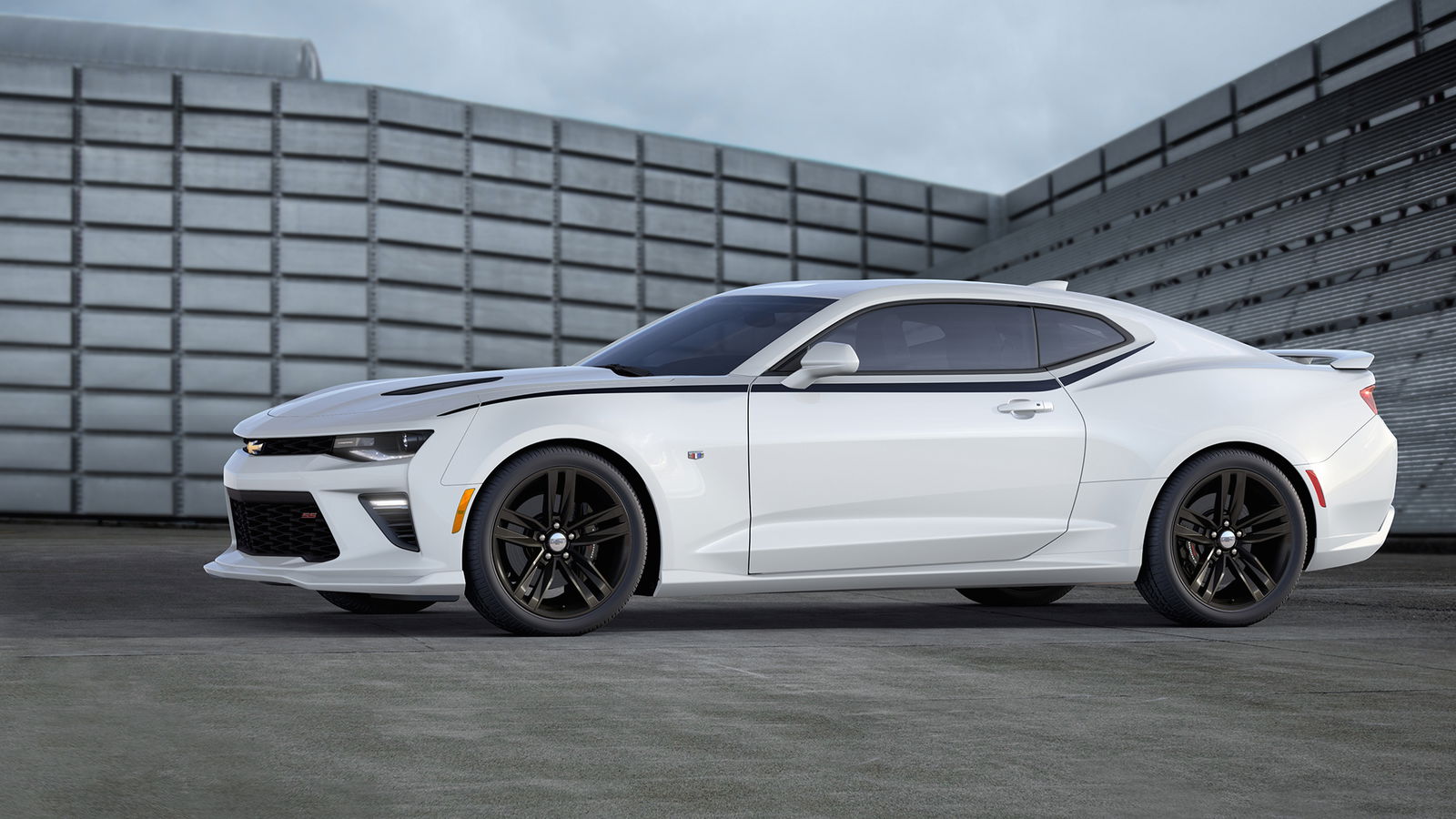The 2016 Chevrolet Camaro SS Accelerates As Fast As The Old Z/28, Because It's Less Of A Fatty