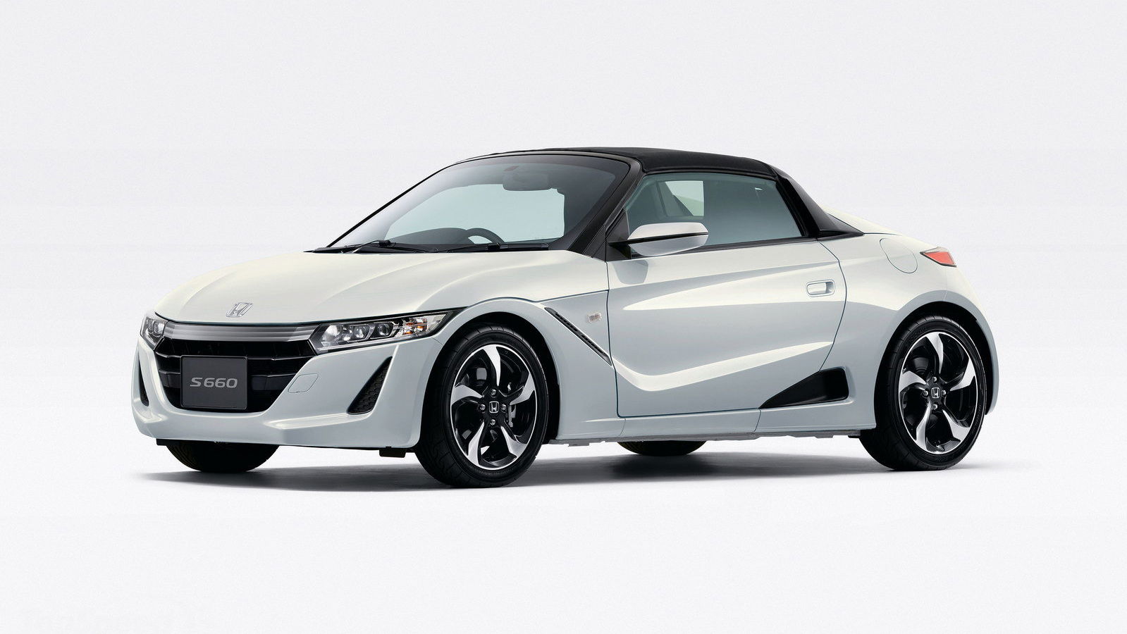 5 Incredible Cars We're Stupidly Denied In The UK