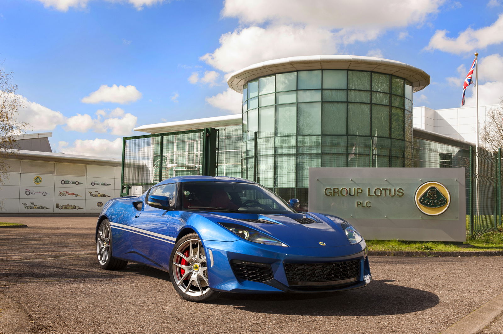 8 Cars That Make You Feel Like A Fighter Pilot