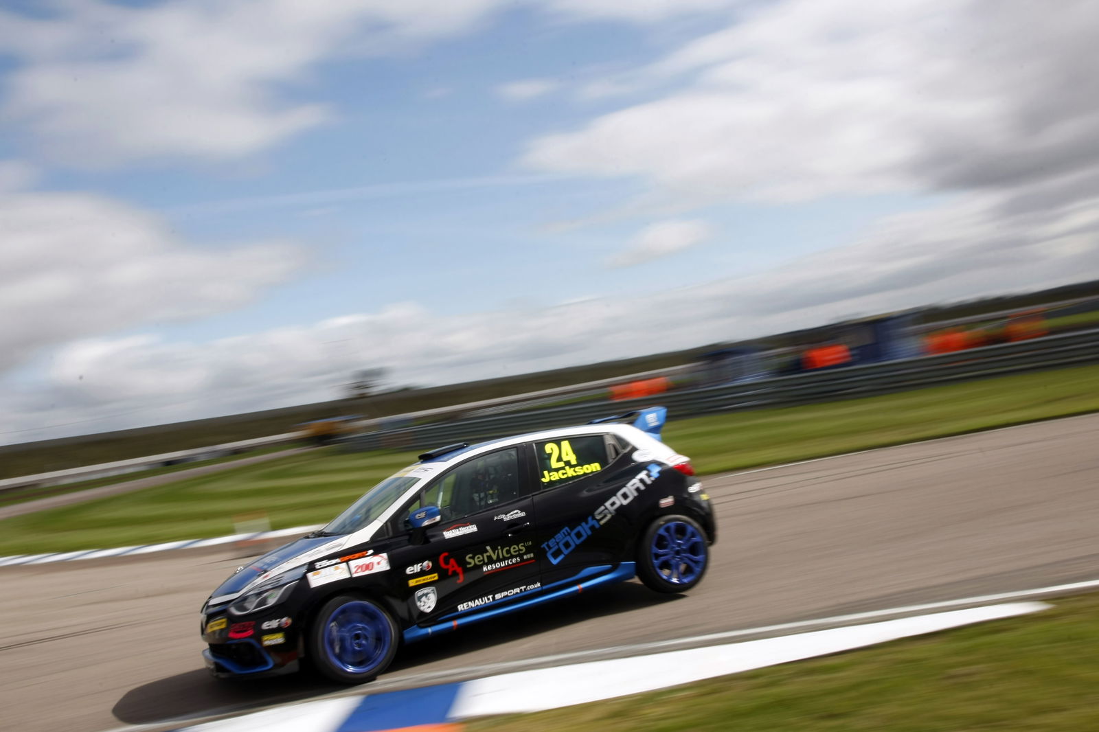 How To Trail Brake And Why It'll Make You A Faster Driver