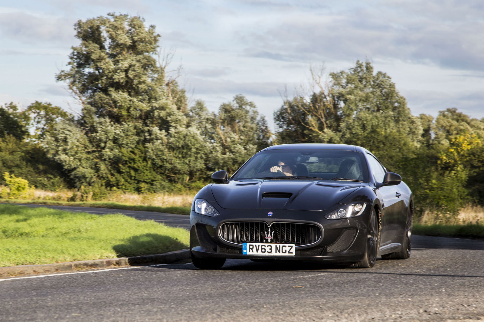 6 Ways Left Foot Braking Will Improve Your Driving