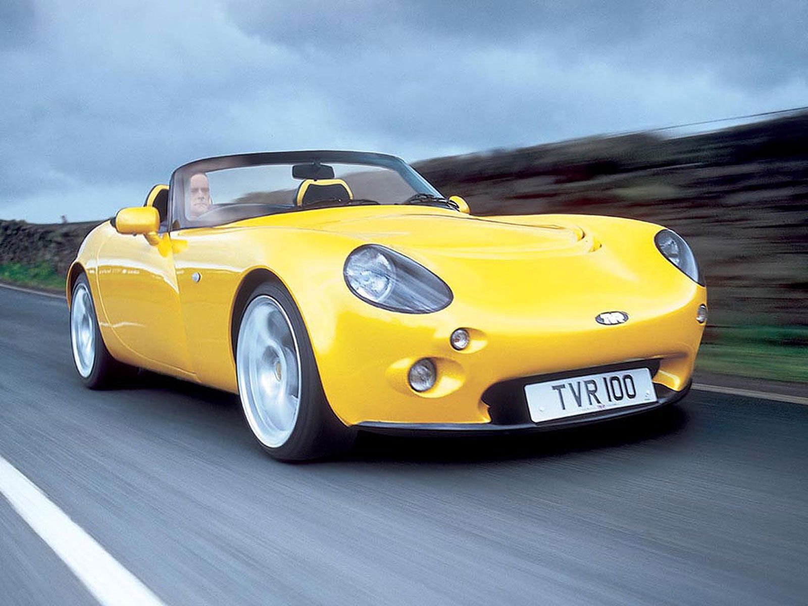 5 Drop Top Sports Cars You Can Buy On Any Budget