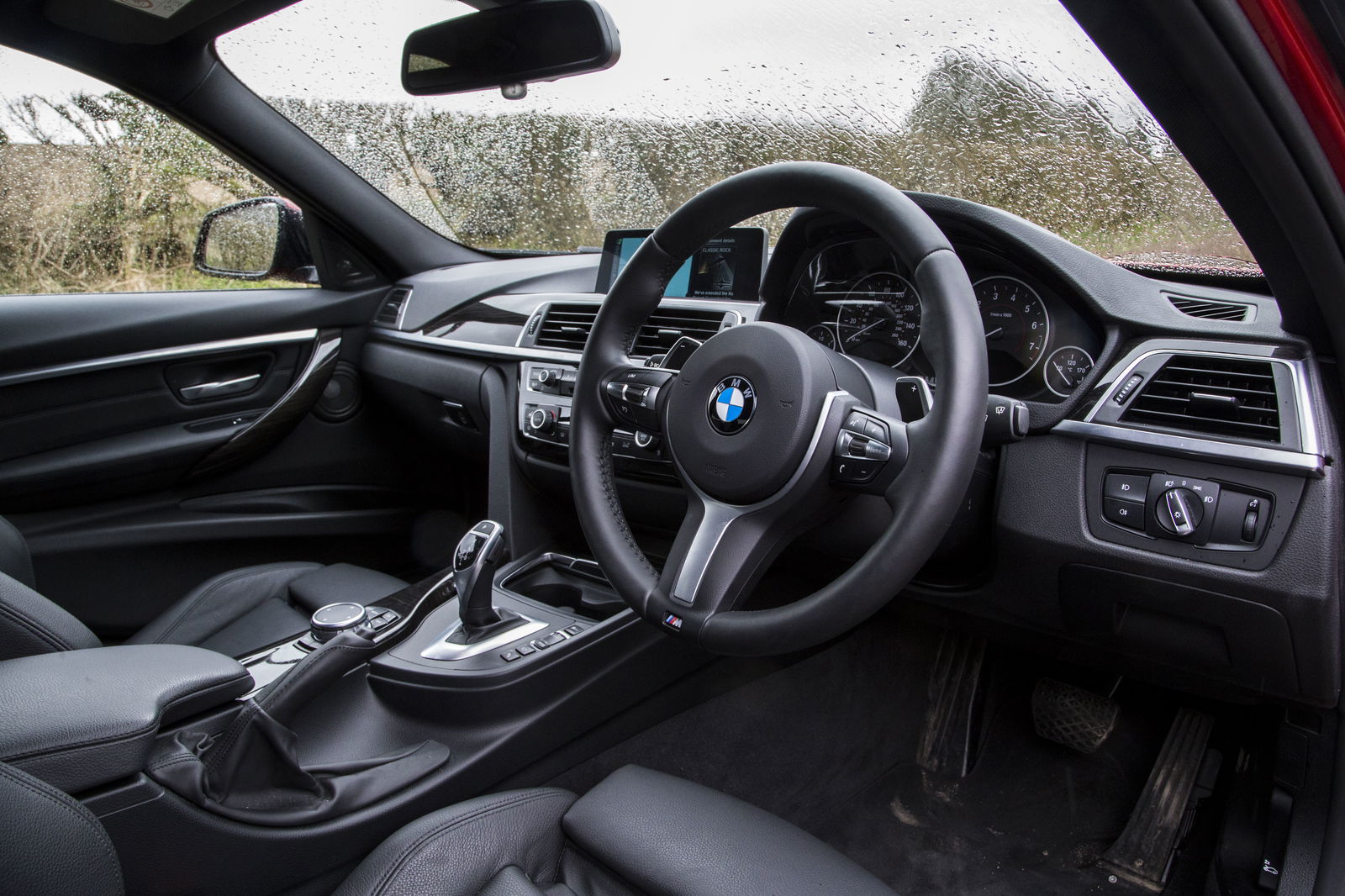 Jaguar XE S Vs BMW 340i: Has The 3-Series Finally Been Beaten?