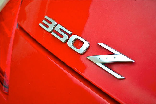 8 Reasons Why Nissan Z Cars Are Brilliant 