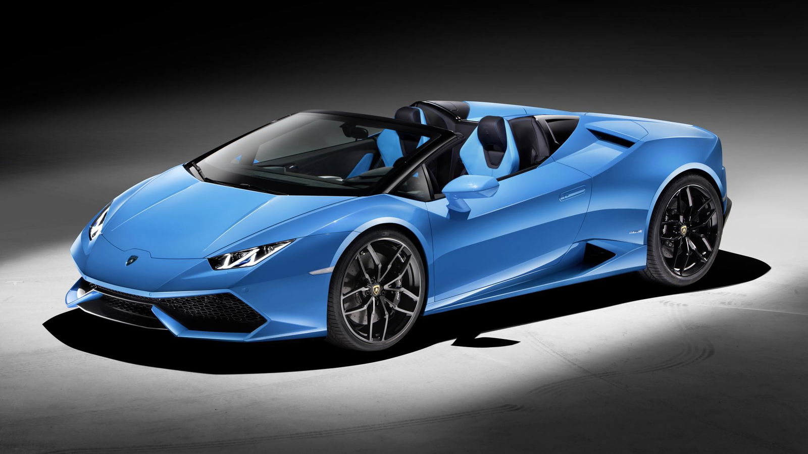 The 602bhp Lamborghini Huracan Spyder Is The Ultimate Way To Have A Bad Hair Day