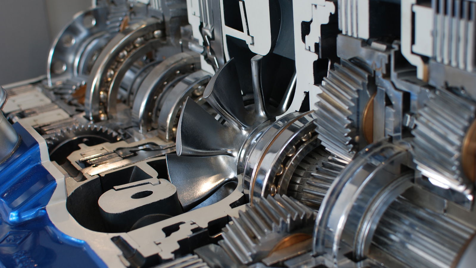 Engineering Explained: 4 Reasons Why Transmissions With Loads Of Gears Are A Good Idea