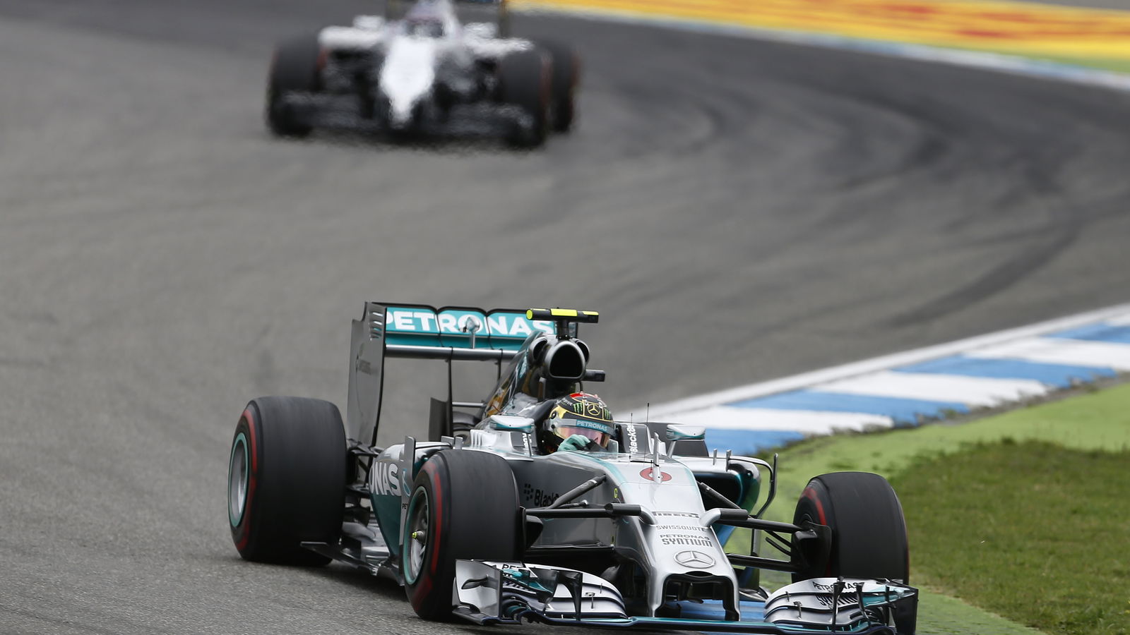 Holy Crap: Nico Rosberg Just Retired From F1