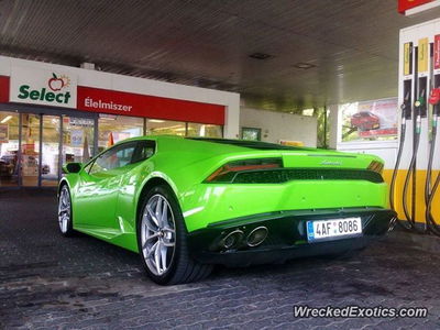 This Is All That Remains Of The First Crashed Lamborghini Huracan 