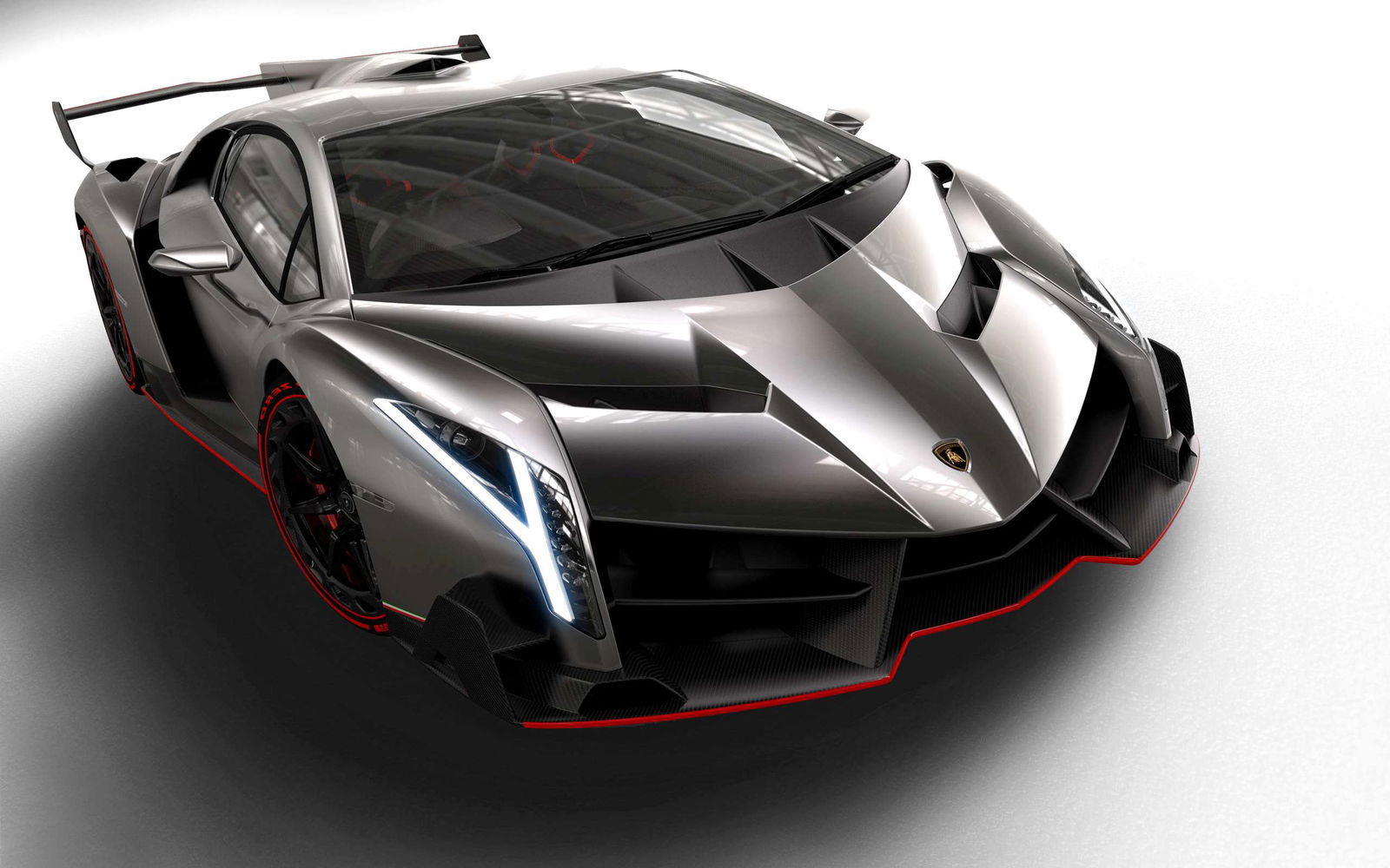 Lamborghini USA Recalls Every Aventador And Veneno Because Of Potential Rev-Battle Fires