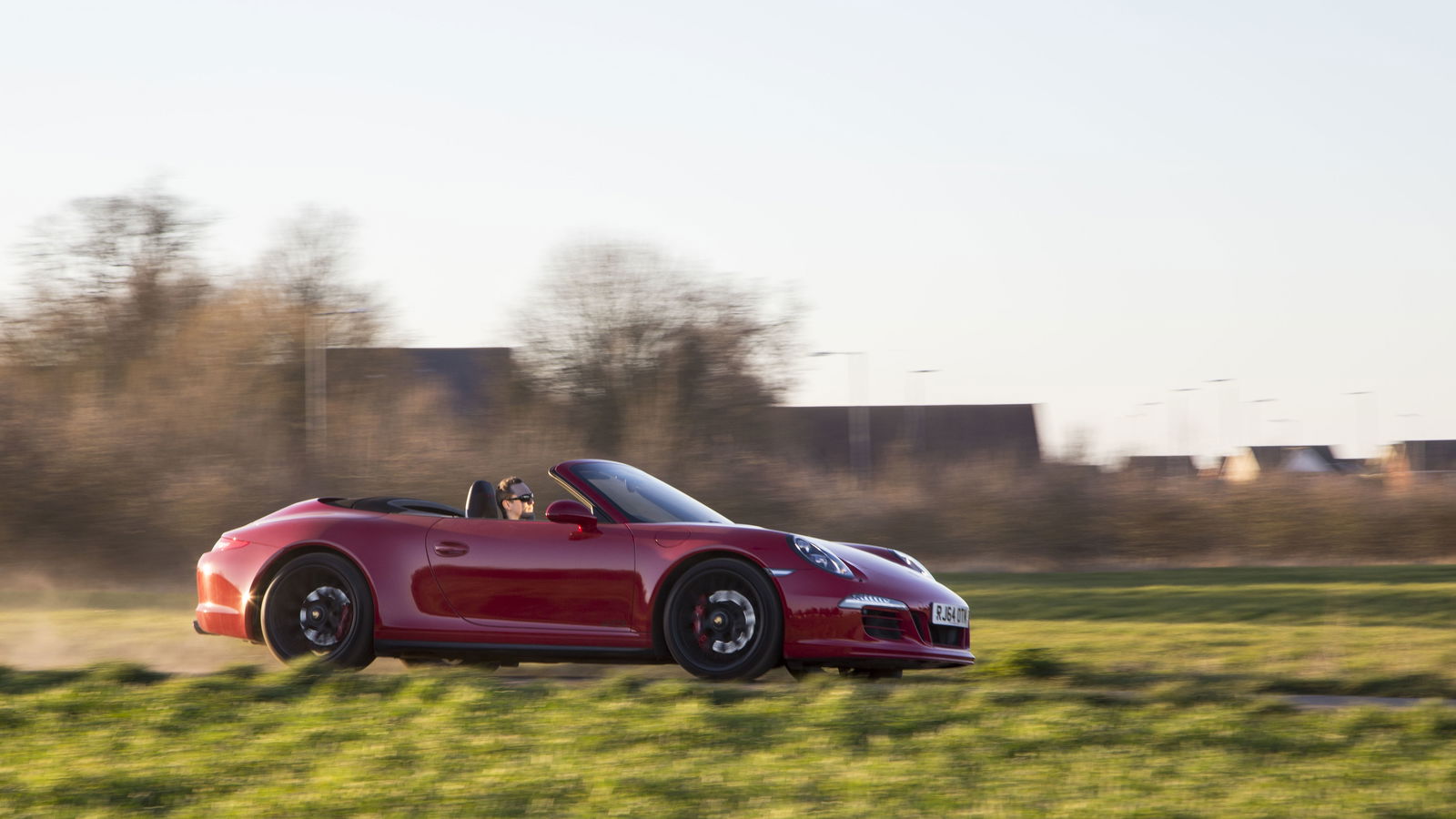 The 991 Carrera 4 GTS Cabriolet Proves That Even The 'Wrong' Porsche 911 Is Pretty Damn Special 