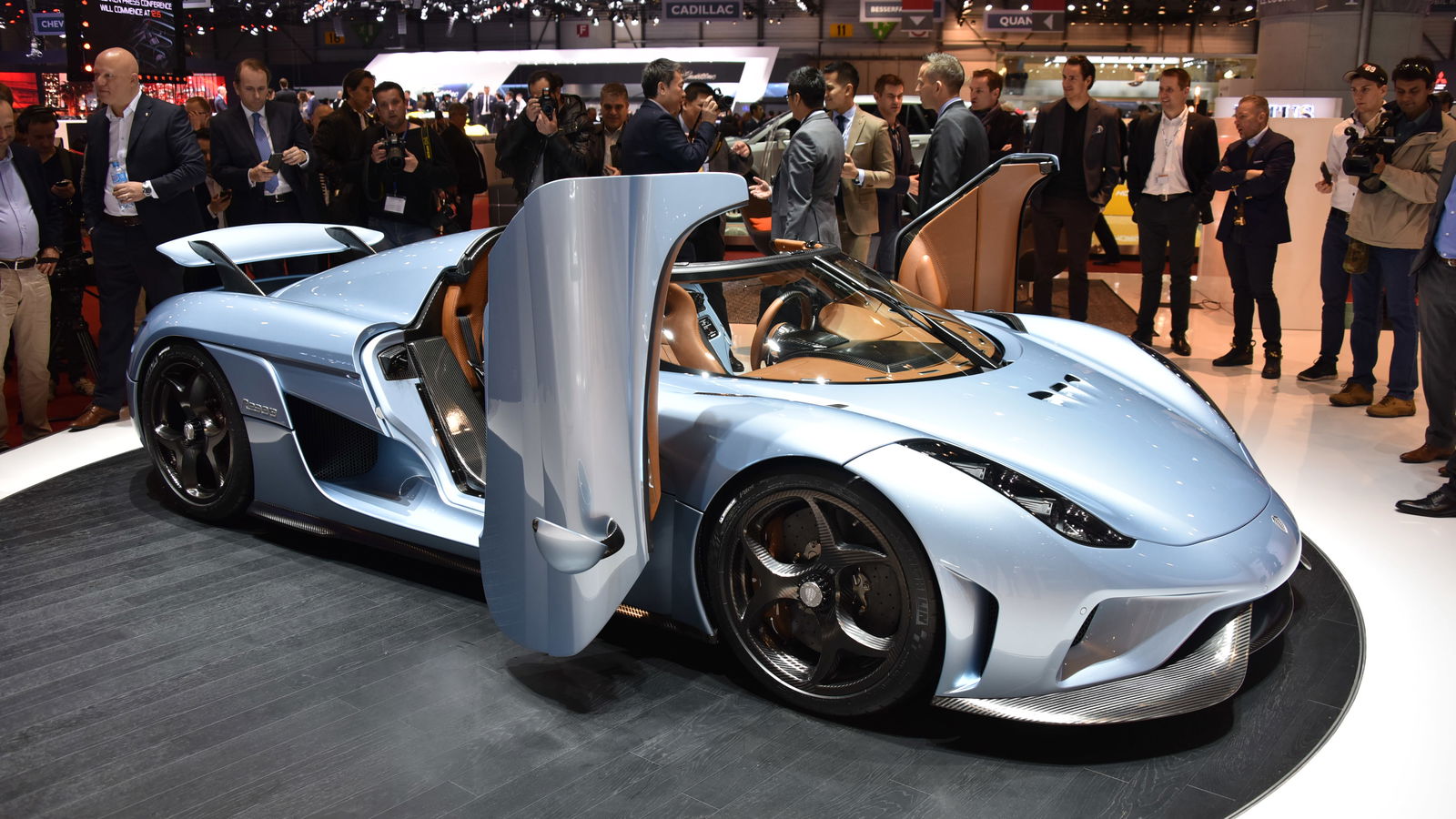 Engineering Explained: How The Koenigsegg Regera Hypercar Drives Without A Gearbox