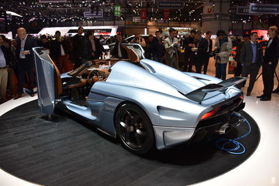 Engineering Explained: How The Koenigsegg Regera Hypercar Drives Without A Gearbox