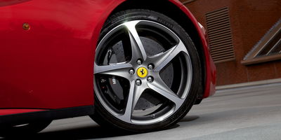 Ferrari FF Review: Stratospherically Expensive, Monumentally Accomplished