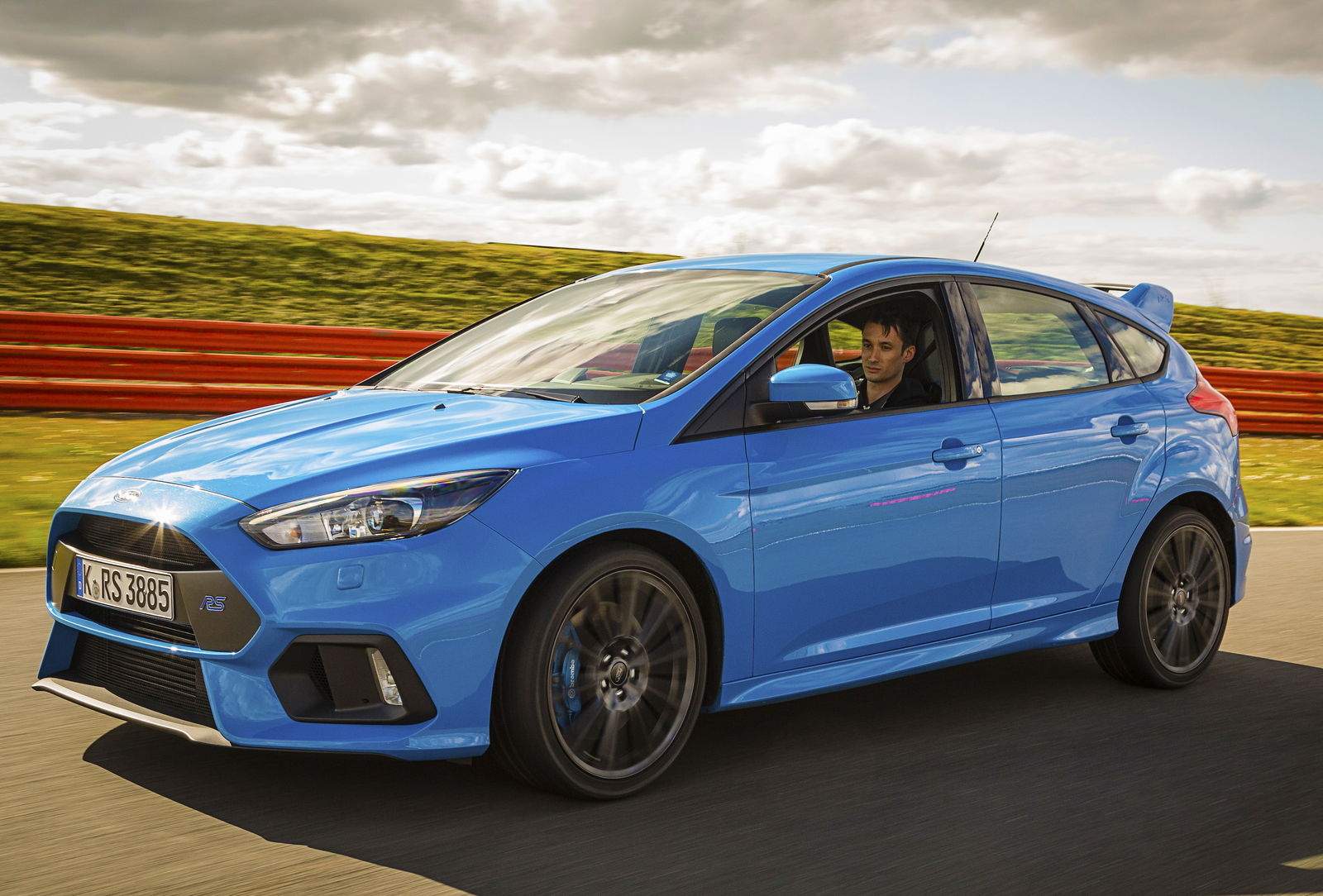 5 Reasons Why The Ford Focus RS Is The Only New Car I’d Ever Buy