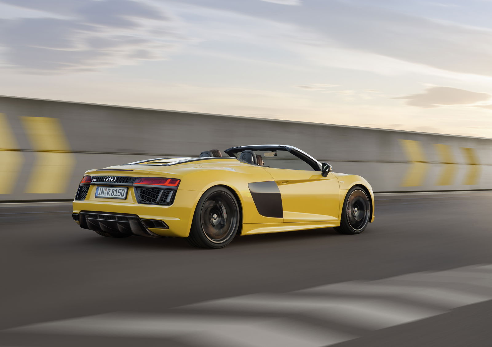 The New Audi R8 Spyder Is Here To Fill Your Ears With Glorious V10 Noise