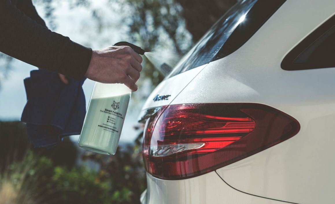 6 Brilliant Gift Ideas For Your Car-Obsessed Dad This Father's Day