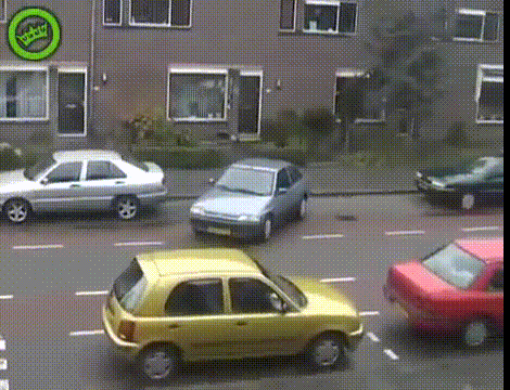 How Turning The Stereo Down When You Park Makes You 'See' Better