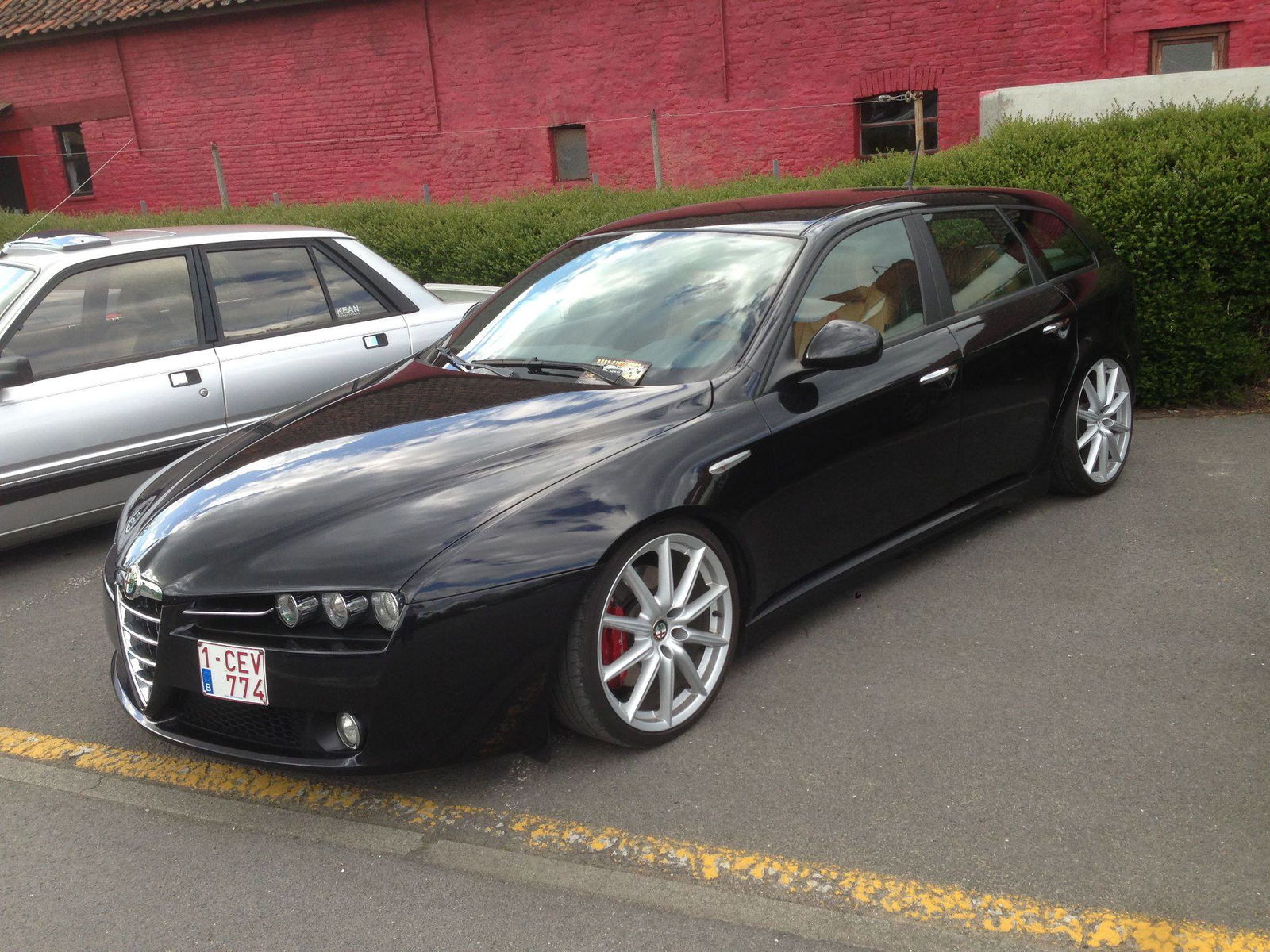 15 Performance Wagons That Petrolheads Lust After Most 