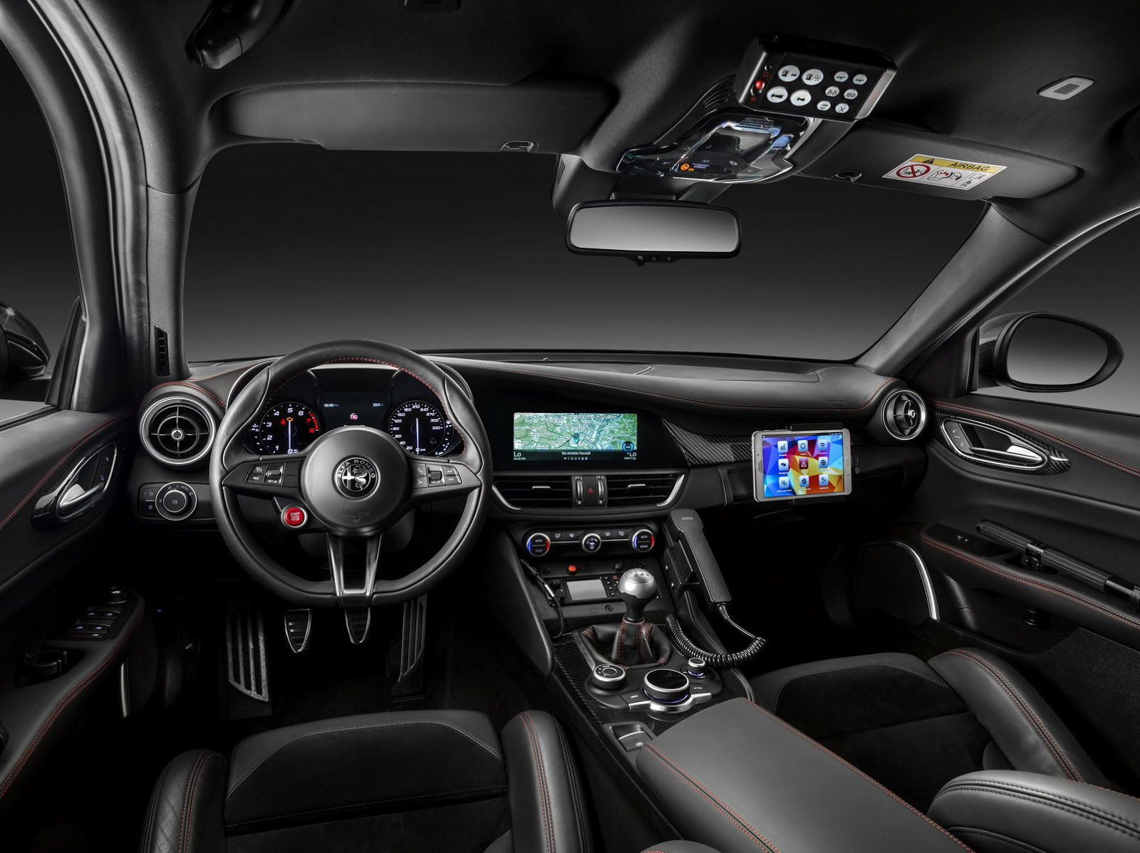 The Alfa Romeo Giulia Quadrifoglio Carabinieri Is The World’s Coolest Police Car