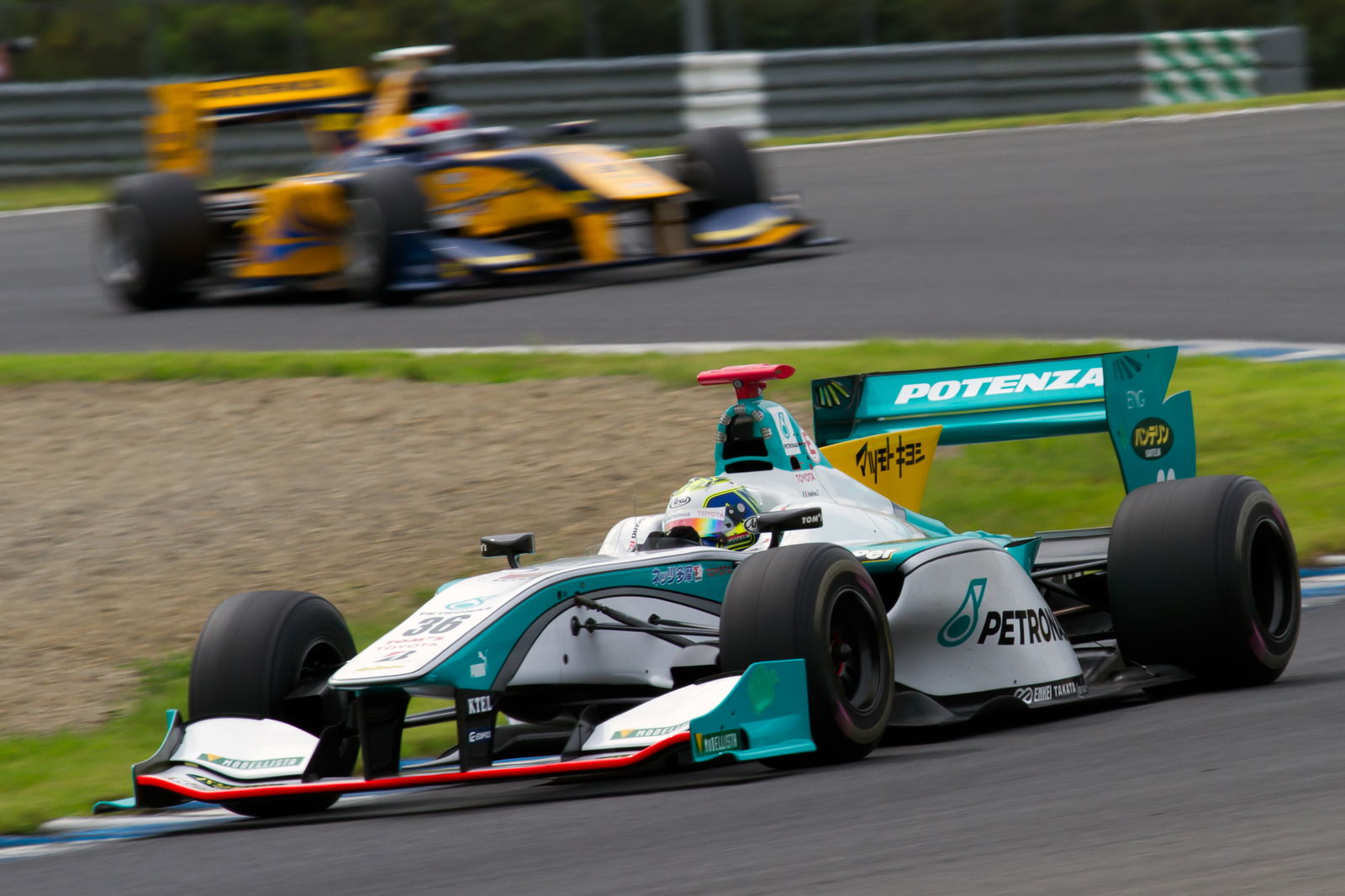 Here's How A Super Formula Car Compares To A Formula 1 Machine