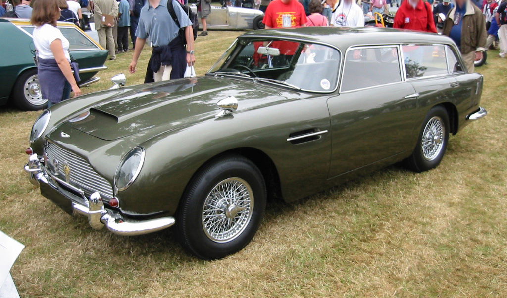 5 Old-School Innovations We Desperately Want Back In Modern Cars