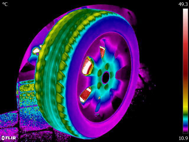 Vauxhall Astra tyre 1