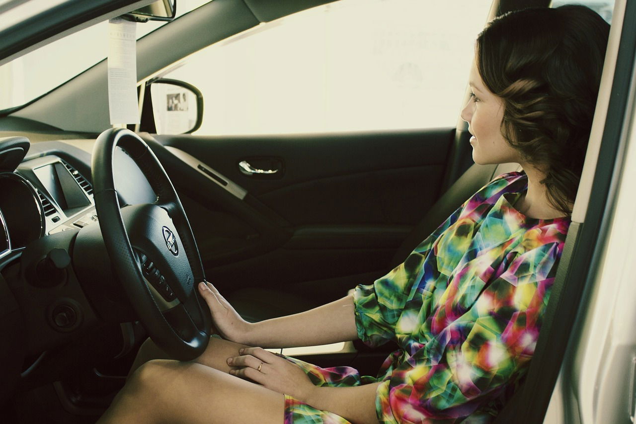 10 Troubles Of Being A Car Girl