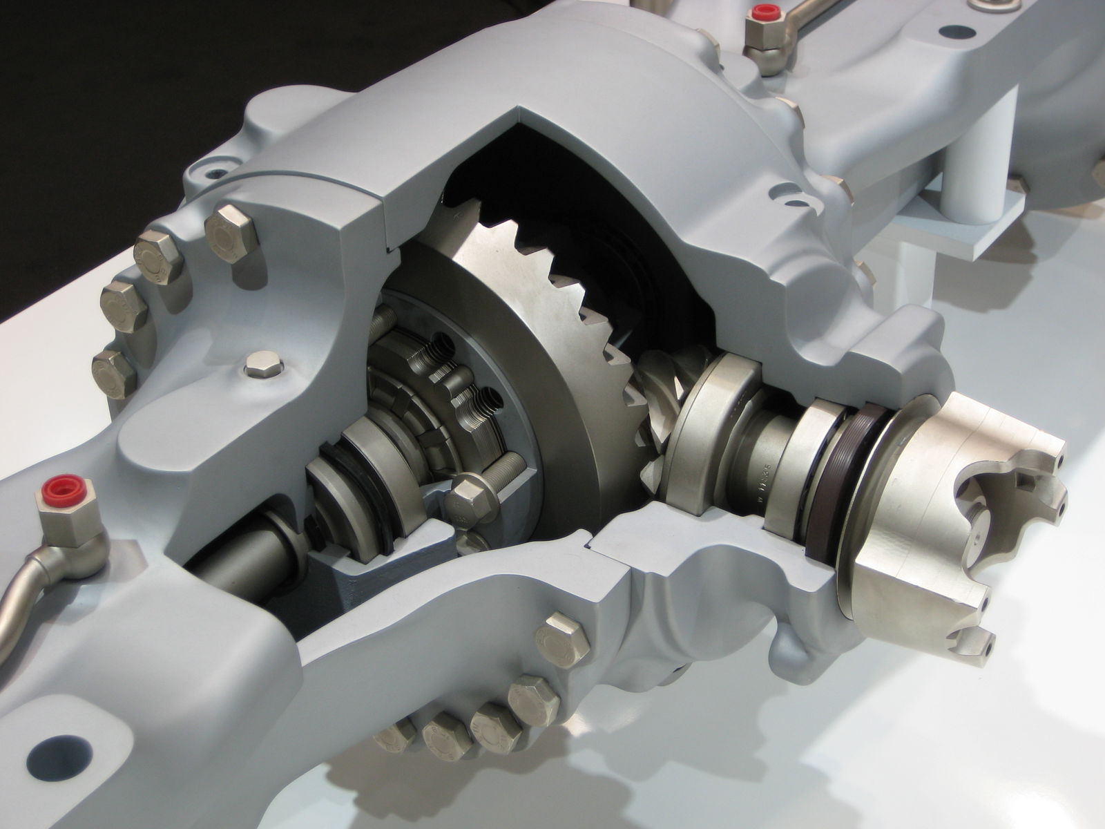 7 Features That Aren't Standard On Cars But Should Be
