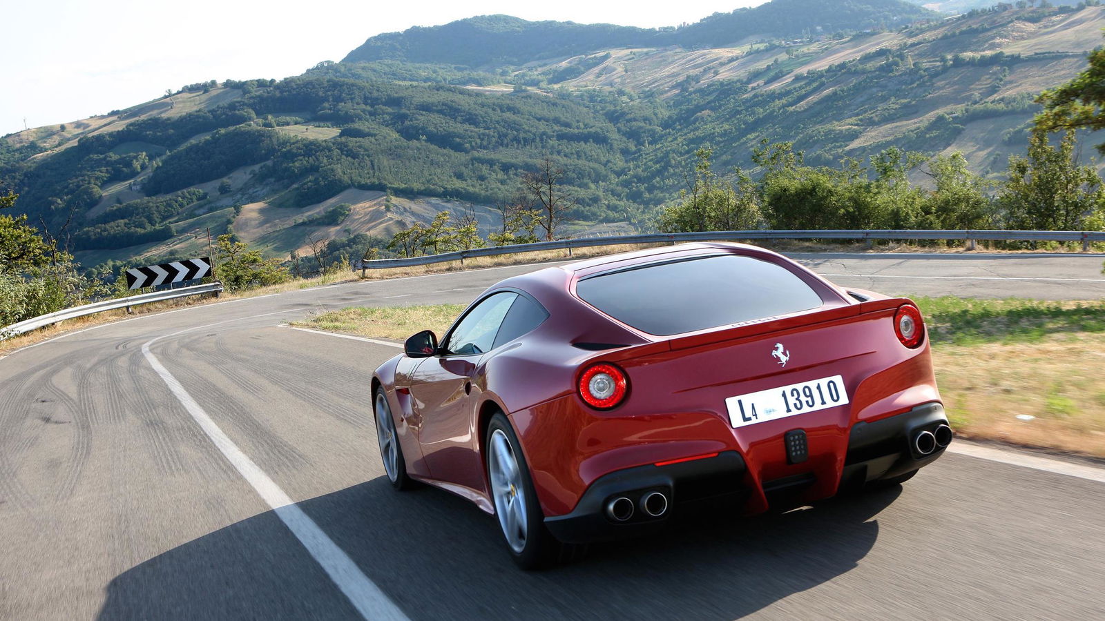 Prepare Yourselves For The Ferrari F12 Speciale: 200kg Weight Reduction And 760bhp