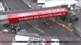 24 Brilliantly Opportunistic Racing Overtakes