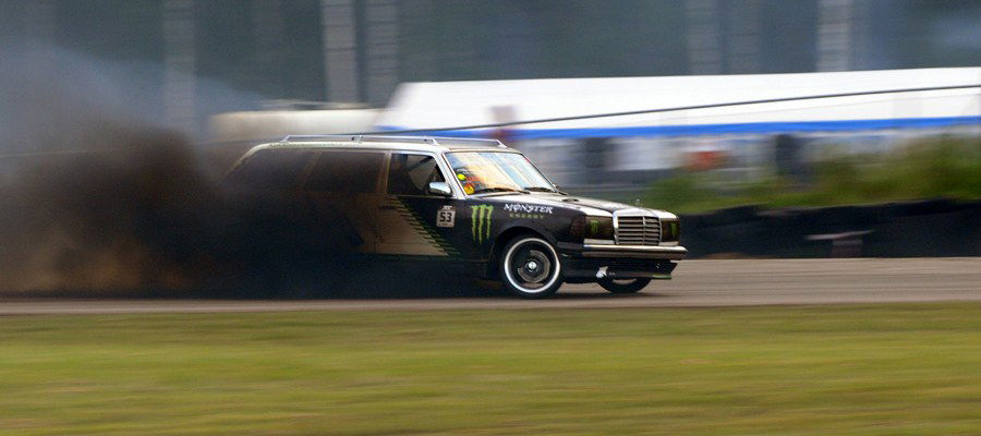 15 Performance Wagons That Petrolheads Lust After Most 