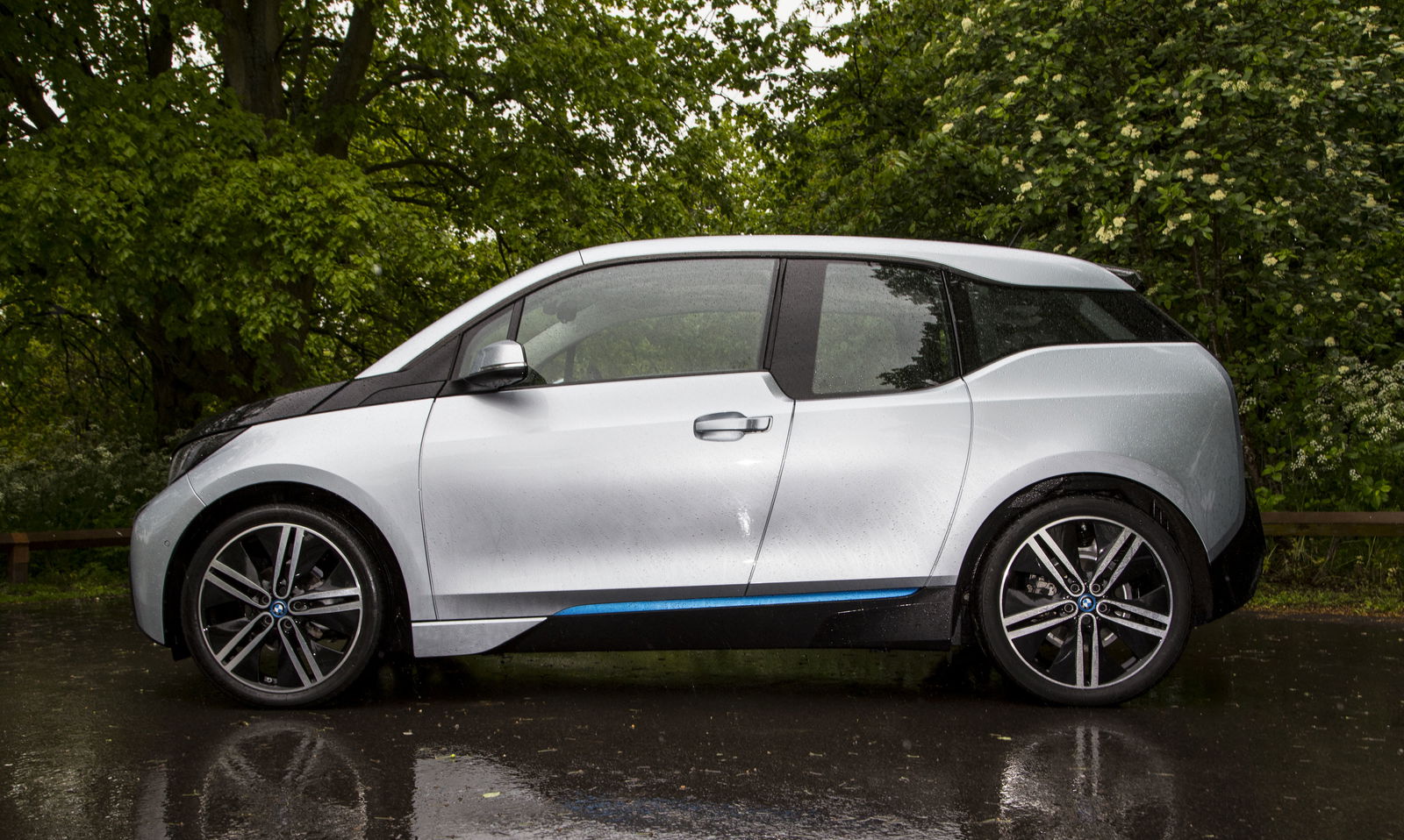 Can The BMW i3 Persuade A Petrolhead To Go Full EV? 