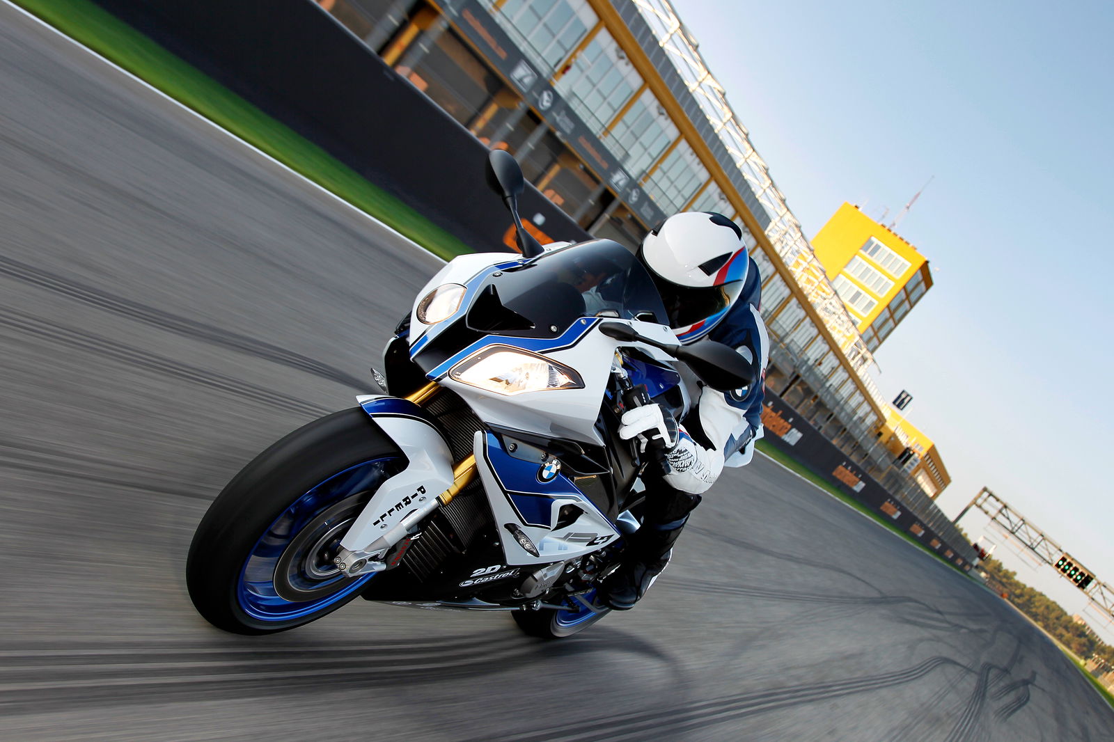 5 Reasons Why Bikes Offer Way Better Value For Money Than Cars 