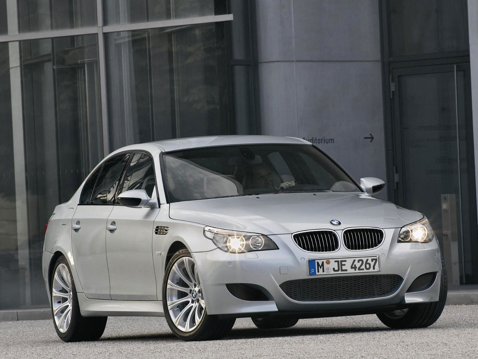 7 Cars You'd Wouldn't Expect To Come With A Manual Gearbox Option