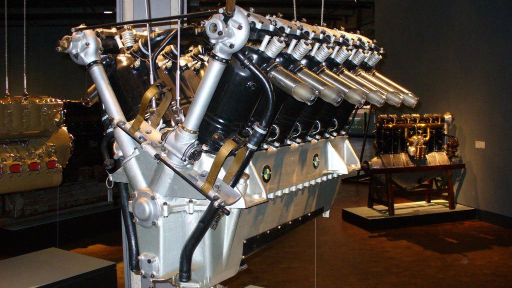 7 Gigantic Engines That Definitely Won't Fit In Your Honda