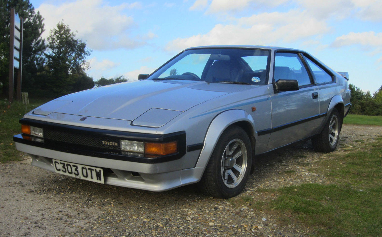 7 Of The Coolest Retro Rides You Can Buy For Under £3000