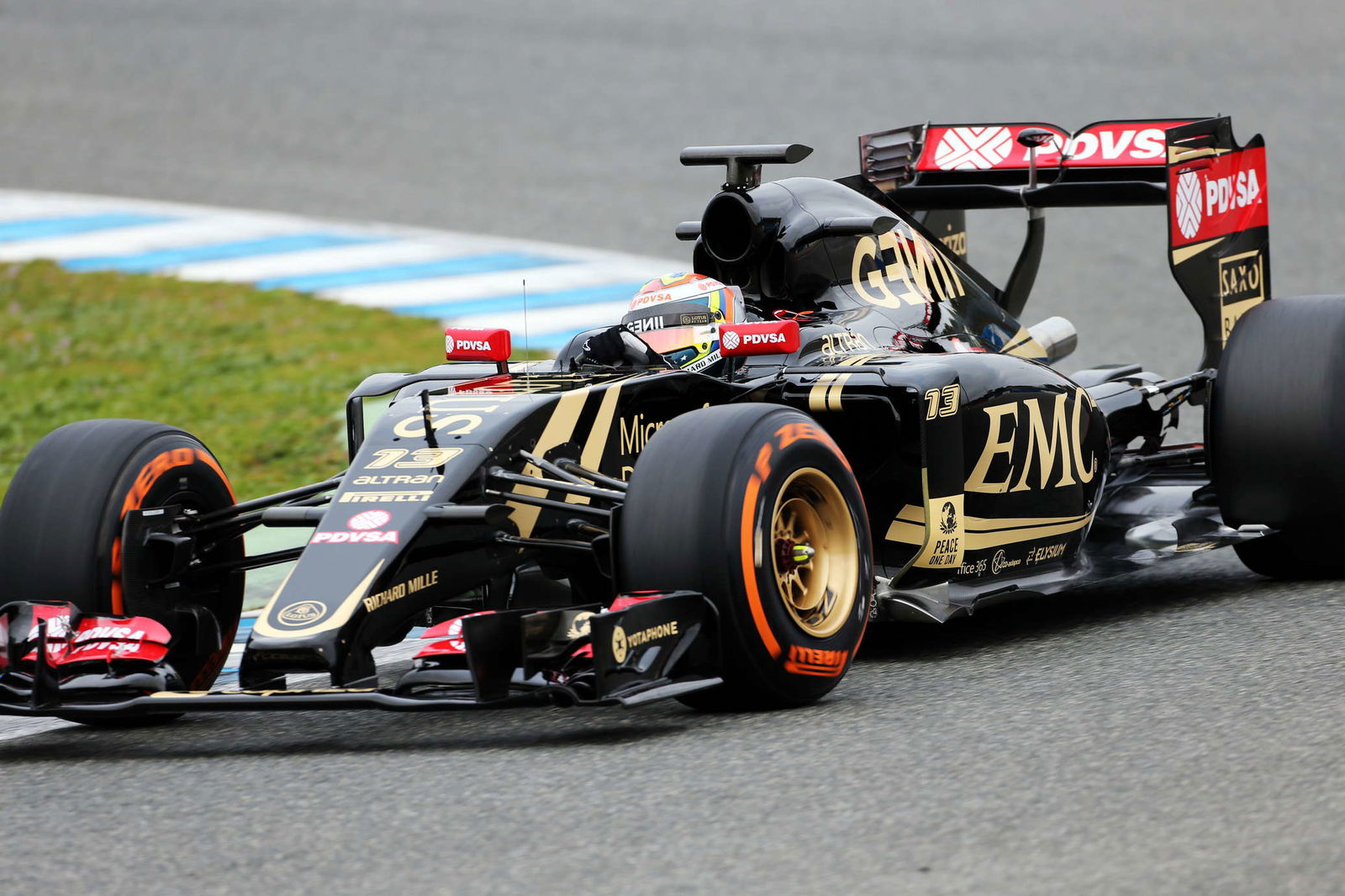 Vote For Your Favourite 2015 F1 Car