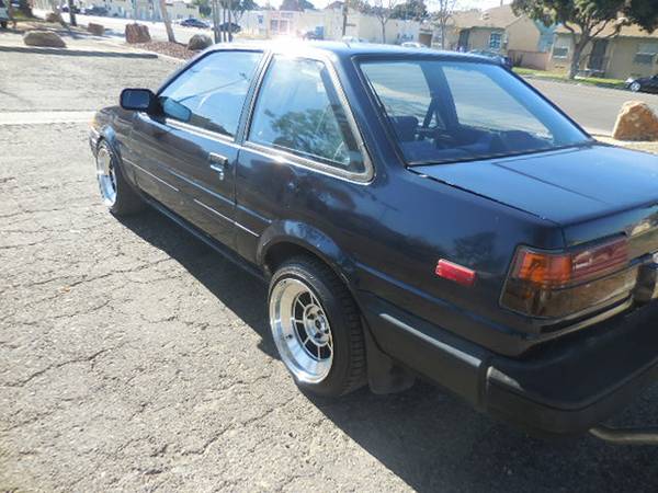 Get Your Drifting Dreams Started With This $2600 AE86 Corolla SR5