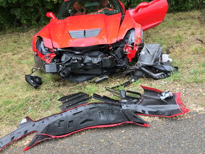 UPDATE: Inexperienced C7 Corvette Z06 Driver Crashes His Pride And Joy Into A Tree