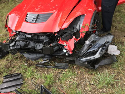 UPDATE: Inexperienced C7 Corvette Z06 Driver Crashes His Pride And Joy Into A Tree